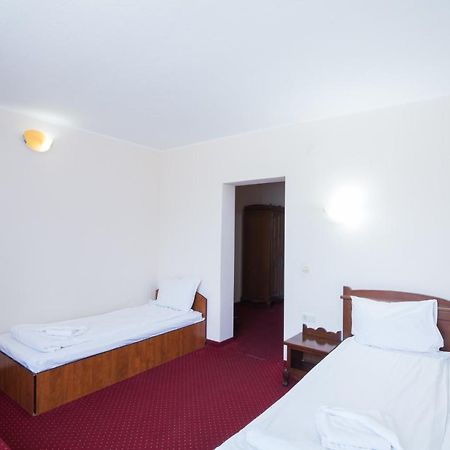 Dumbrava Sibiului Hotel Luaran gambar