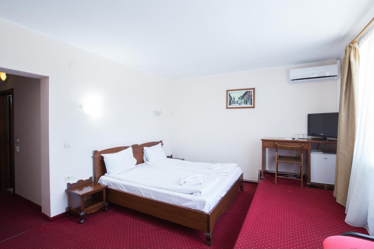 Dumbrava Sibiului Hotel Luaran gambar